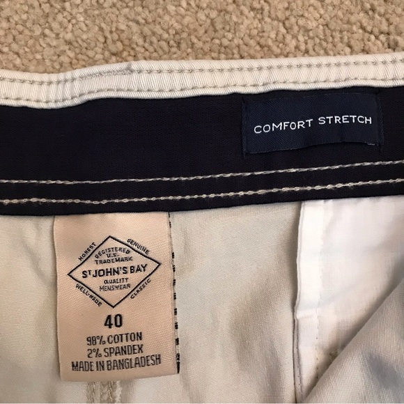 St Johns Bay Mens Cargo Shorts NEW Size 40 Comfort Stretch Putty Off White - Picture 4 of 10